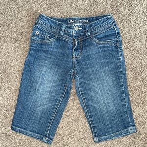 Limited Too Jean bermudas. Adorable